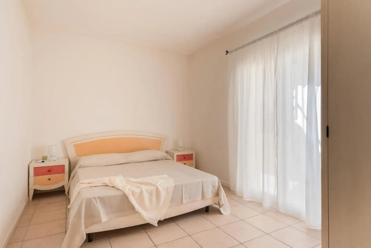Elegant Residence Ea Bianca 2 Bedroom Sleeps 6 Extra Bed Available N0715N Cala Bitta 意大利