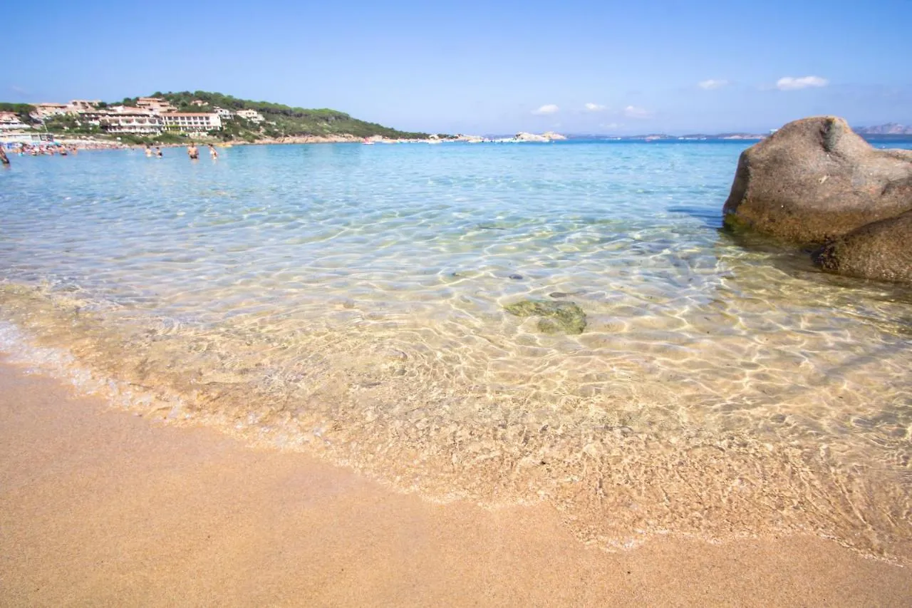 Elegant Residence Ea Bianca 2 Bedroom Sleeps 6 Extra Bed Available N0715N Cala Bitta